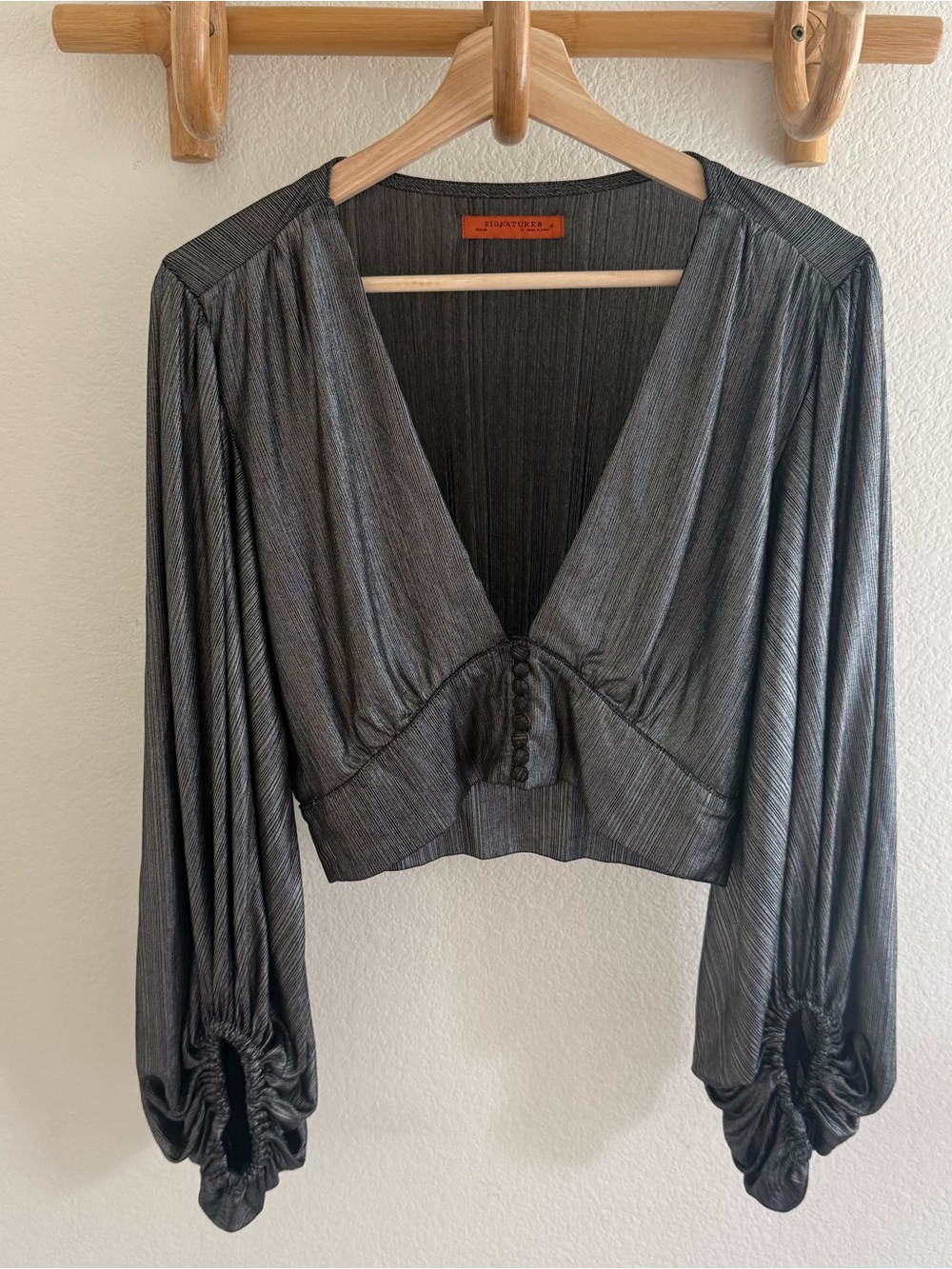 Signature 8 whimsigoth black silver statement long sleeve V-neck cropped blouse